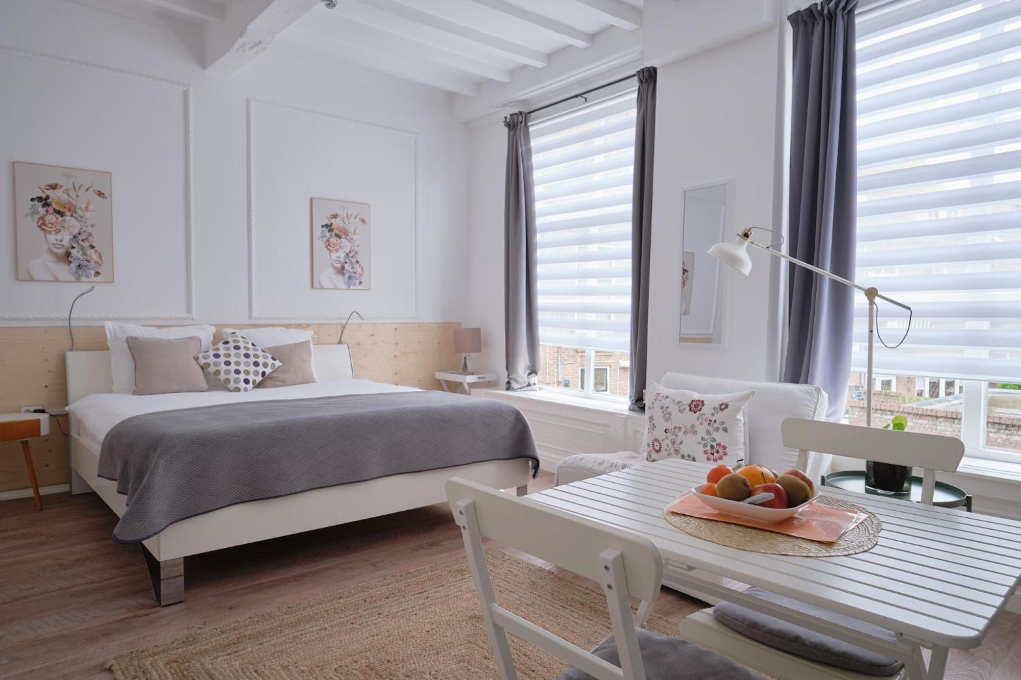 Het Gecroonde Swaert B&B Middelburg Esterno foto